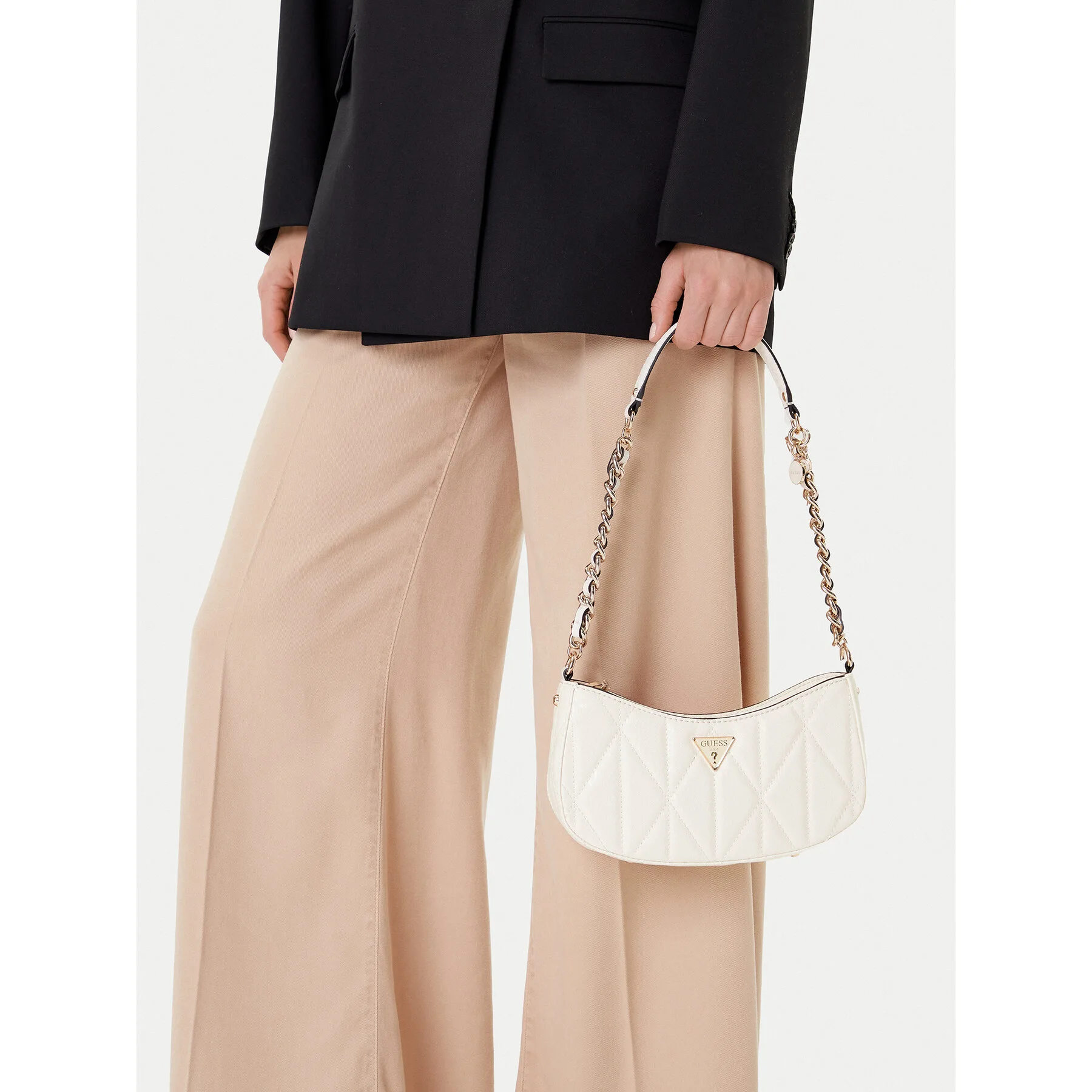 Дамска чанта Guess Aldina HWGG96 бяла – Класически дамски чанти