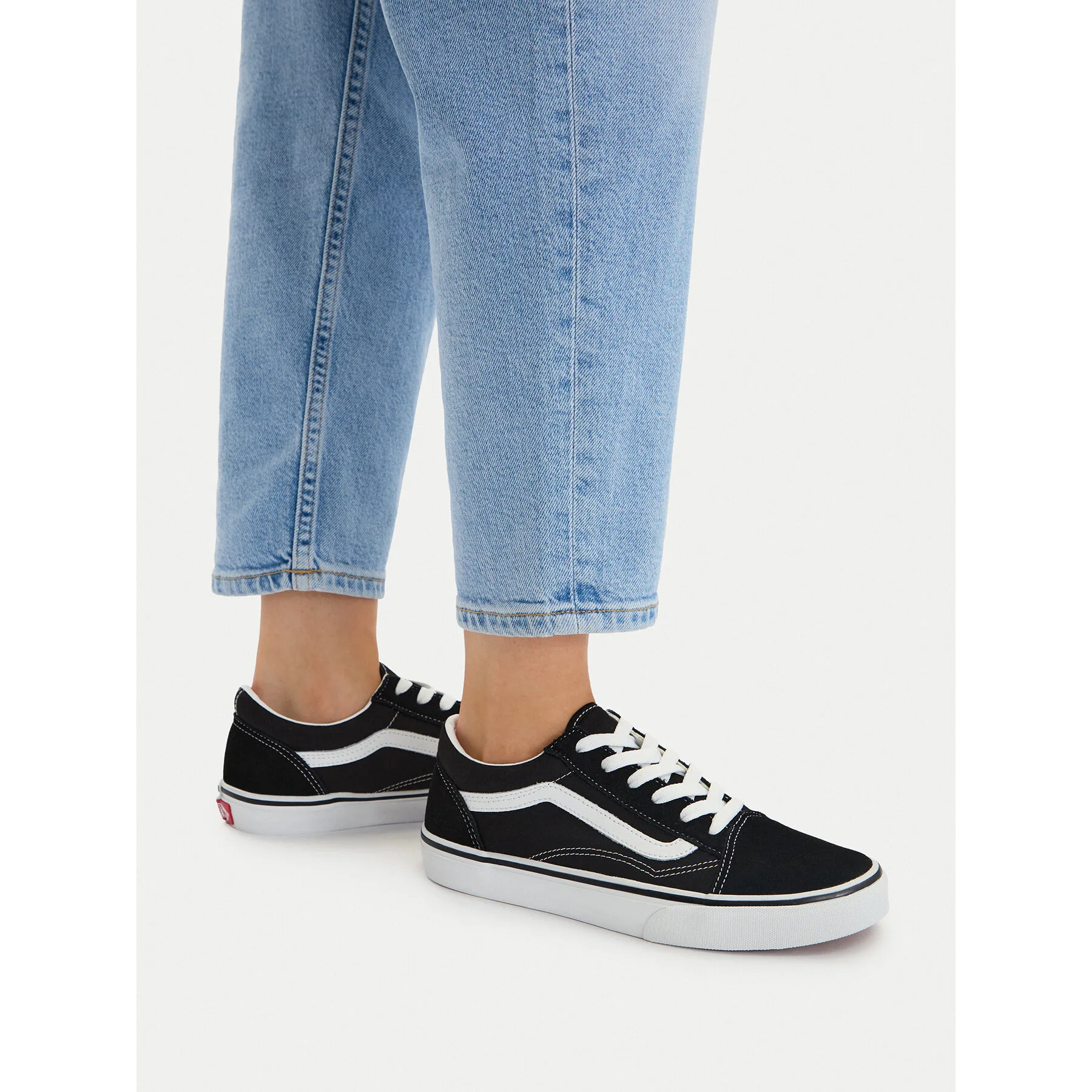 Дамски кецове Vans Old Skool VN000D2VY281 черни – Черен – Дамски ниски кецове