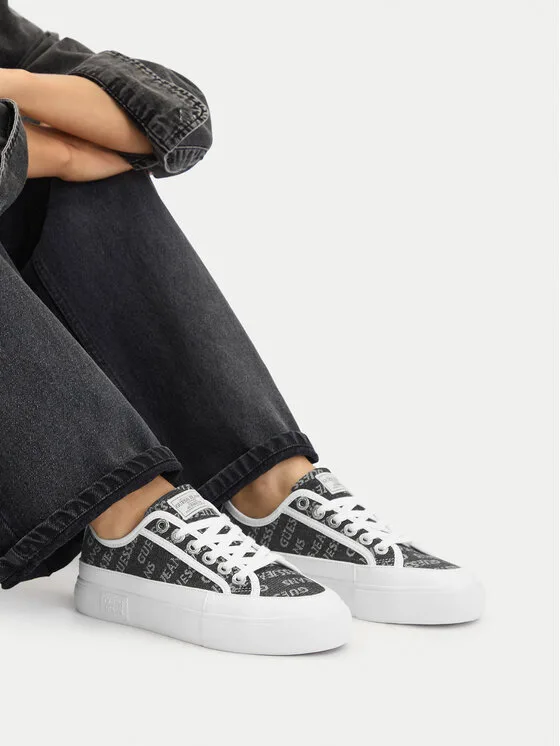 Guess Jeans Гуменки CWBEO-GJ13456 Черен – Дамски ниски кецове