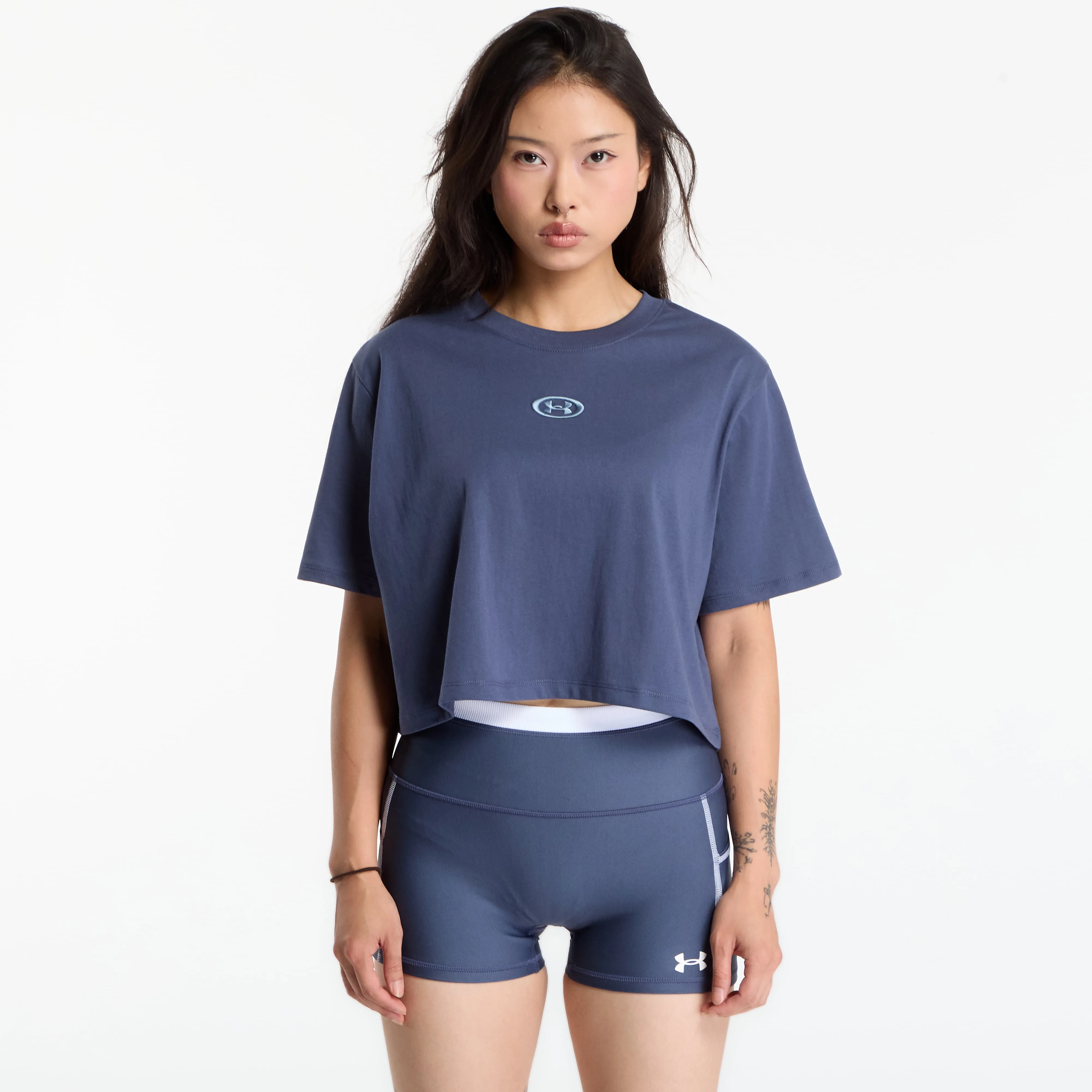 Дамска тениска Under Armour Center Light сива – Downpour Gray – Дамски тениски с къс ръкав