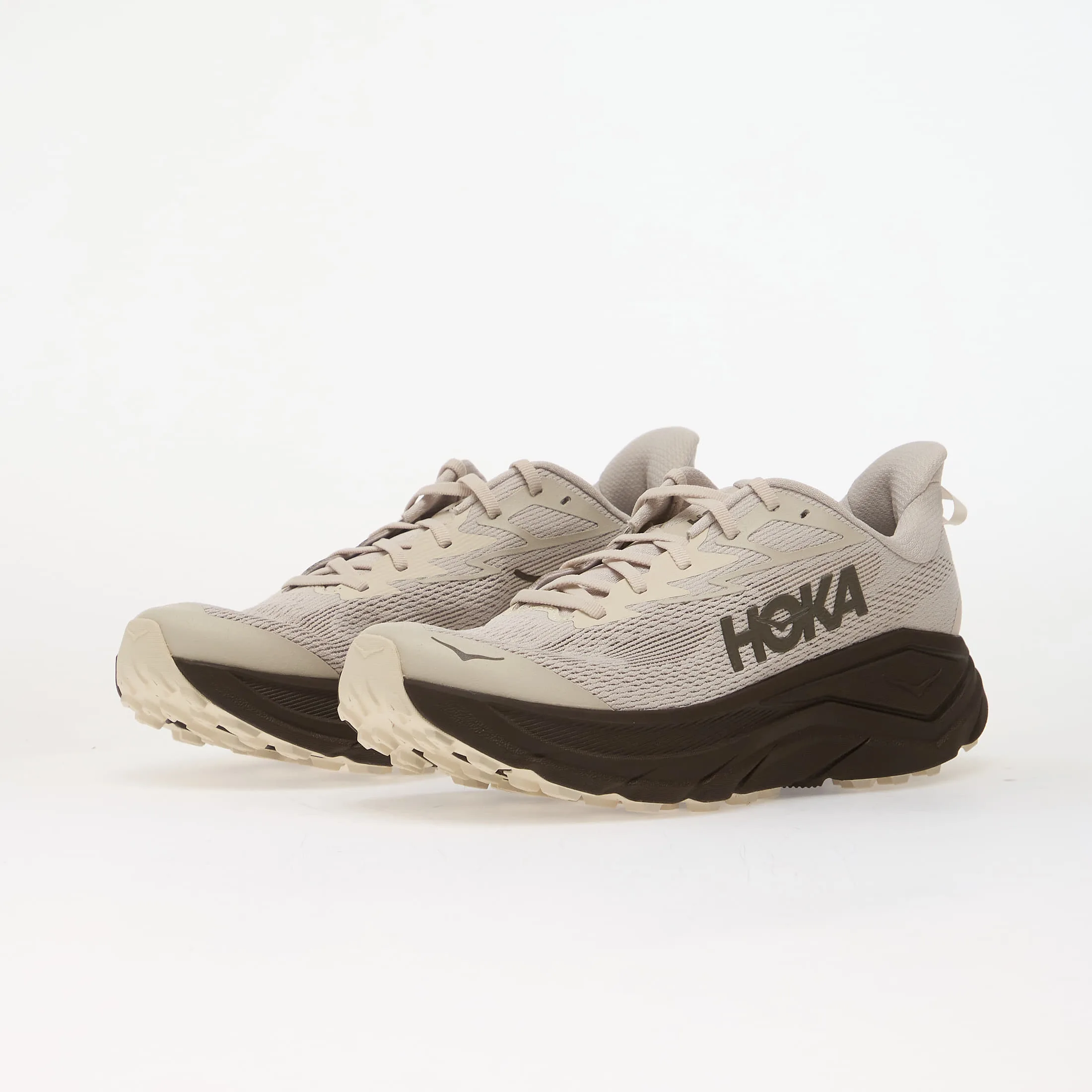 Мъжки маратонки за планинско бягане HOKA® Challenger 8 сиви/тъмносиви – River Rock Grey|Cast Iron – Мъжки…
