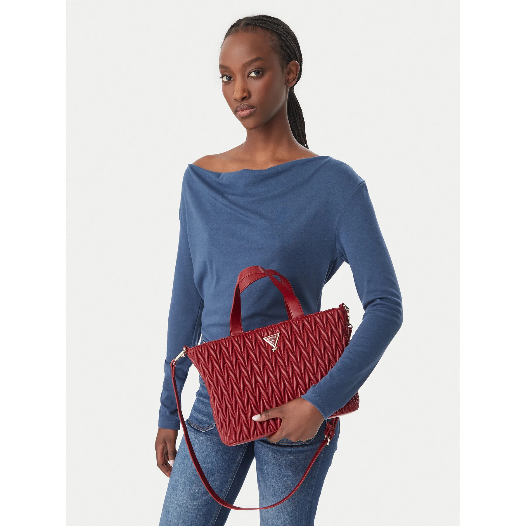 Дамска чанта Guess J6BZ24 W4034 червена – Дамски чанти тип куфарче