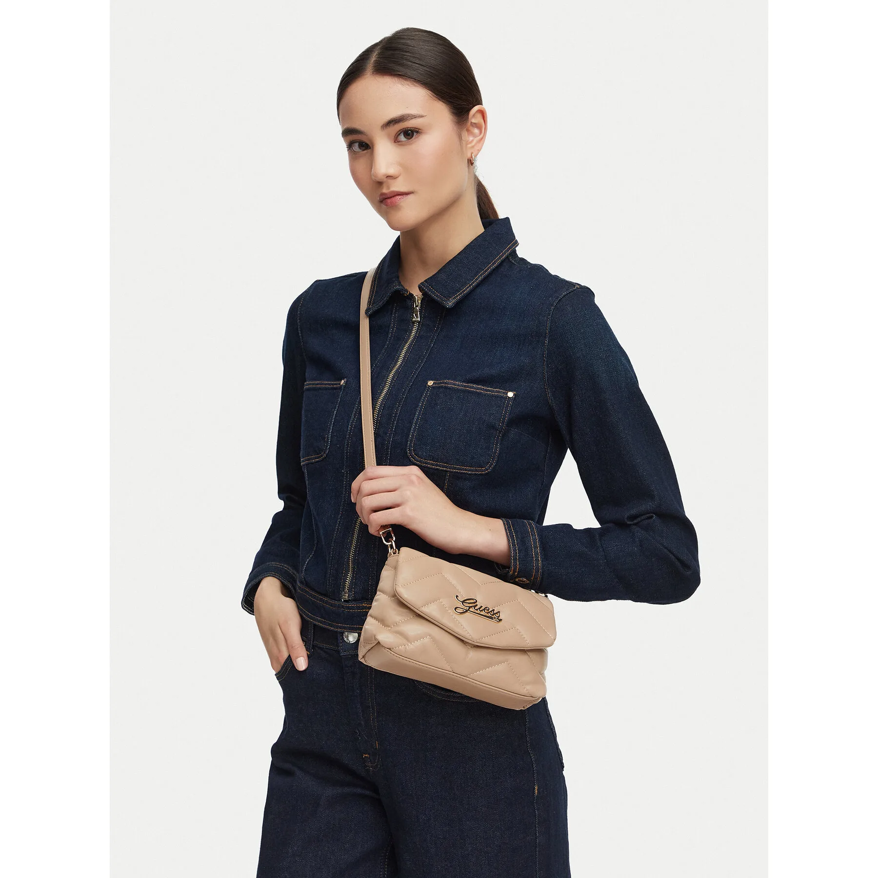 Дамска чанта Guess J6YZ16 W2538 Бежов – Дамски чанти тип плик
