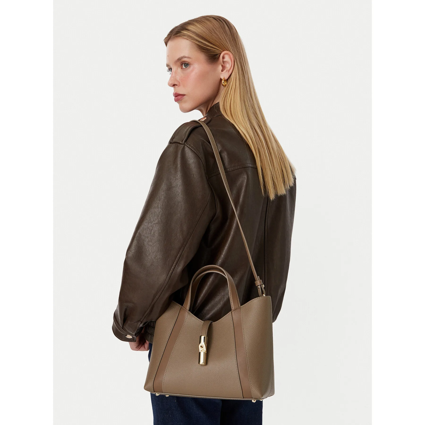 Дамска чанта Furla Goccia S WB01789 BX3353 CN 4903S Бежов – Чанти