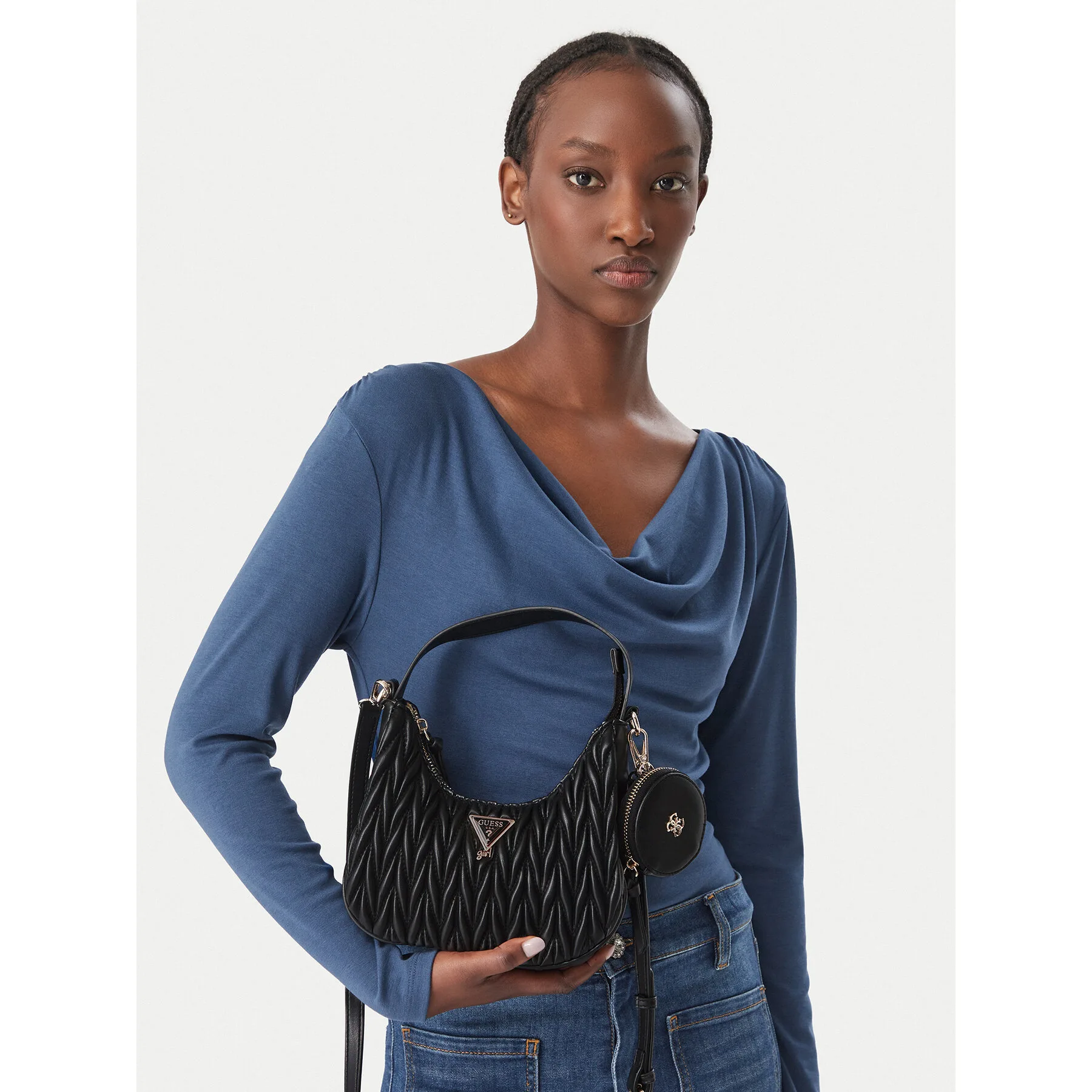 Дамска чанта Guess J6BZ23 W4033 черна – Черен – Класически дамски чанти