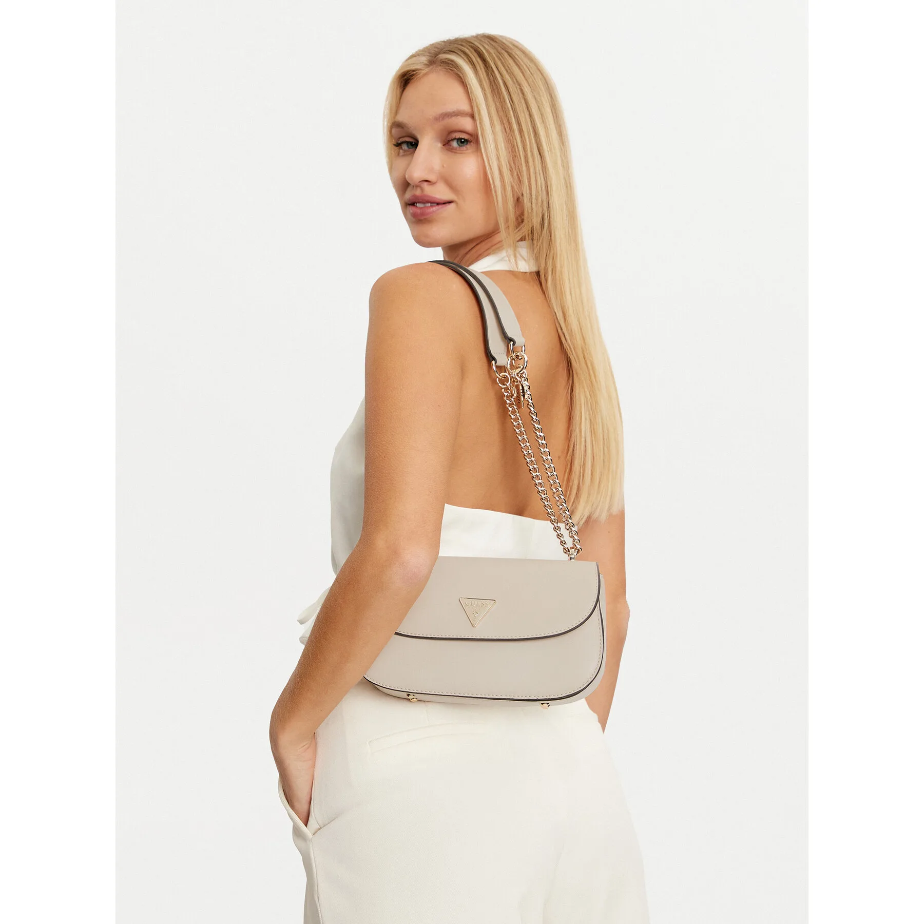Дамска чанта Guess HWVG94 93210 кремава – Класически дамски чанти