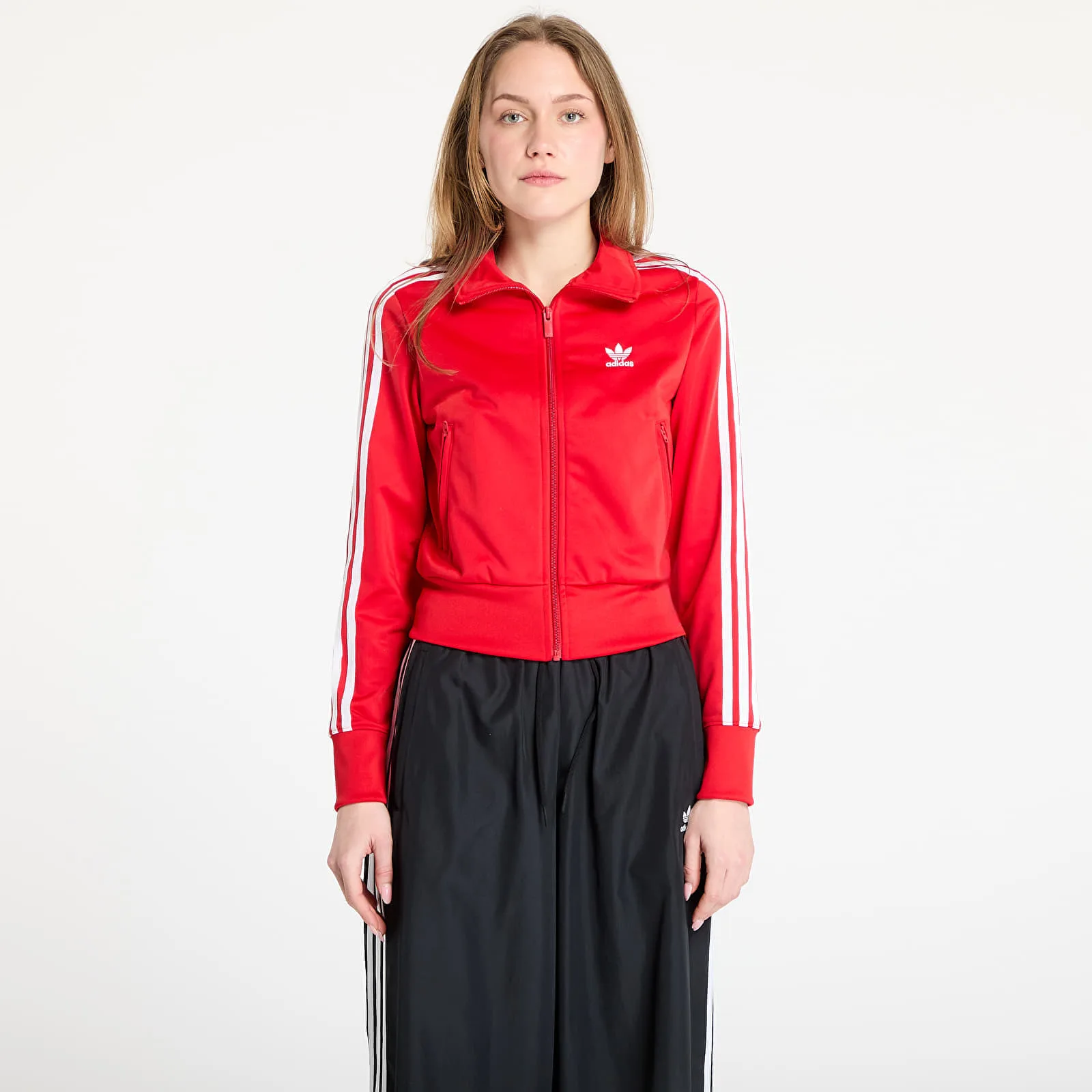 Дамски суитшърт с цип adidas Originals Firebird Adicolor Tracktop червен – Better Scarlet – Дамски суитшърти с ци…