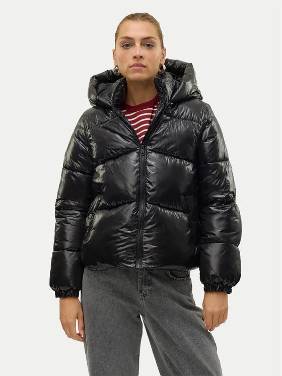 Vero Moda Зимно яке Uppsashiny 10319303 Черен Regular Fit – Дамски зимни якета