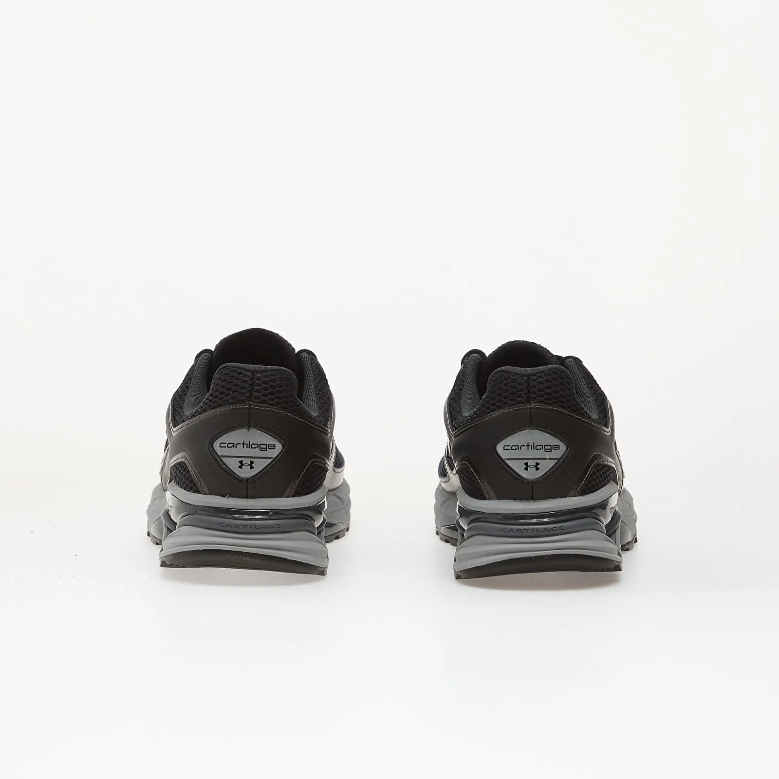 Мъжки маратонки Under Armour Hovr Apparition Rtrftr TC черни – Black – Мъжки ниски маратонки