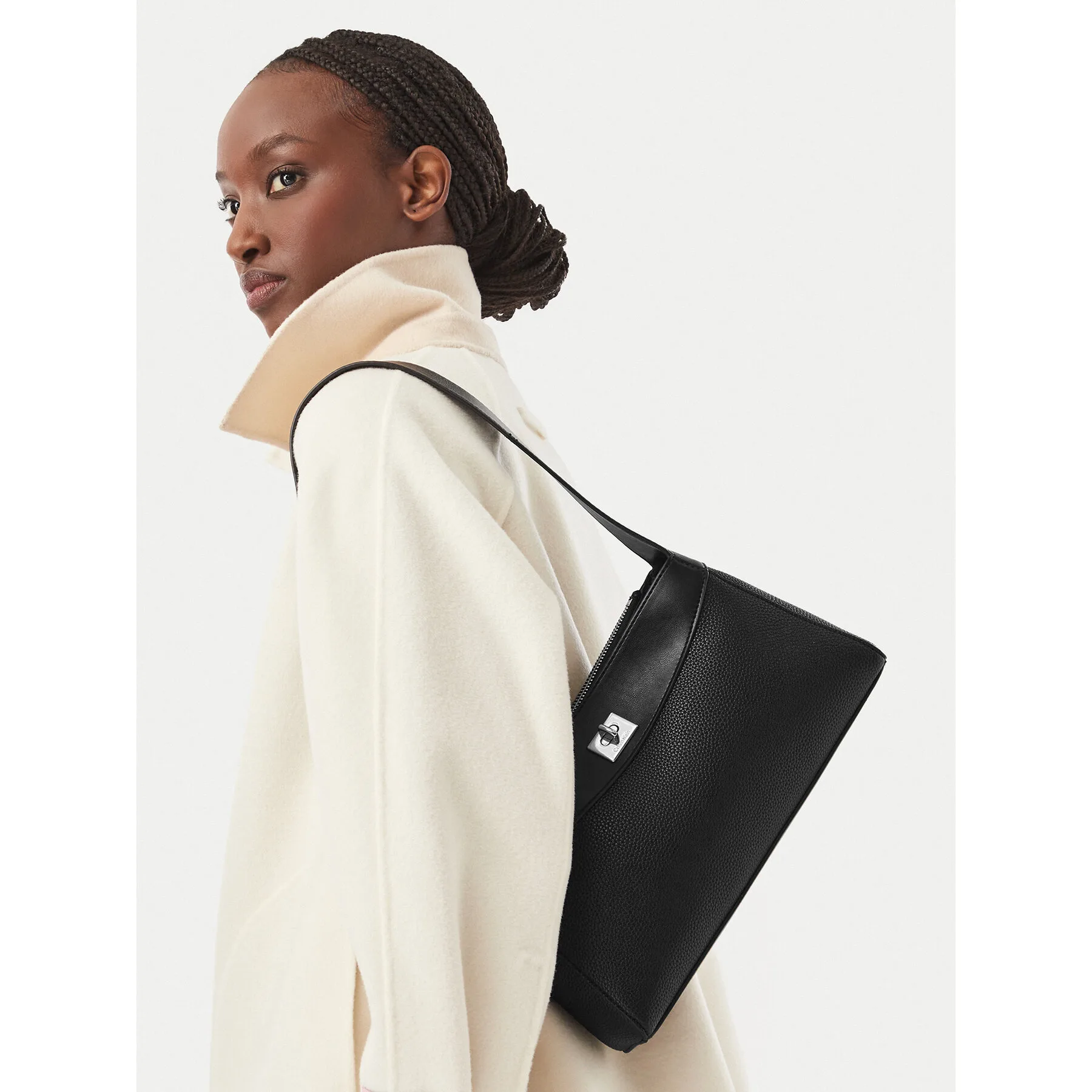 Дамска чанта Calvin Klein Mix Media Shoulder Bag LV04F3886G Черен – Crossbody чанти