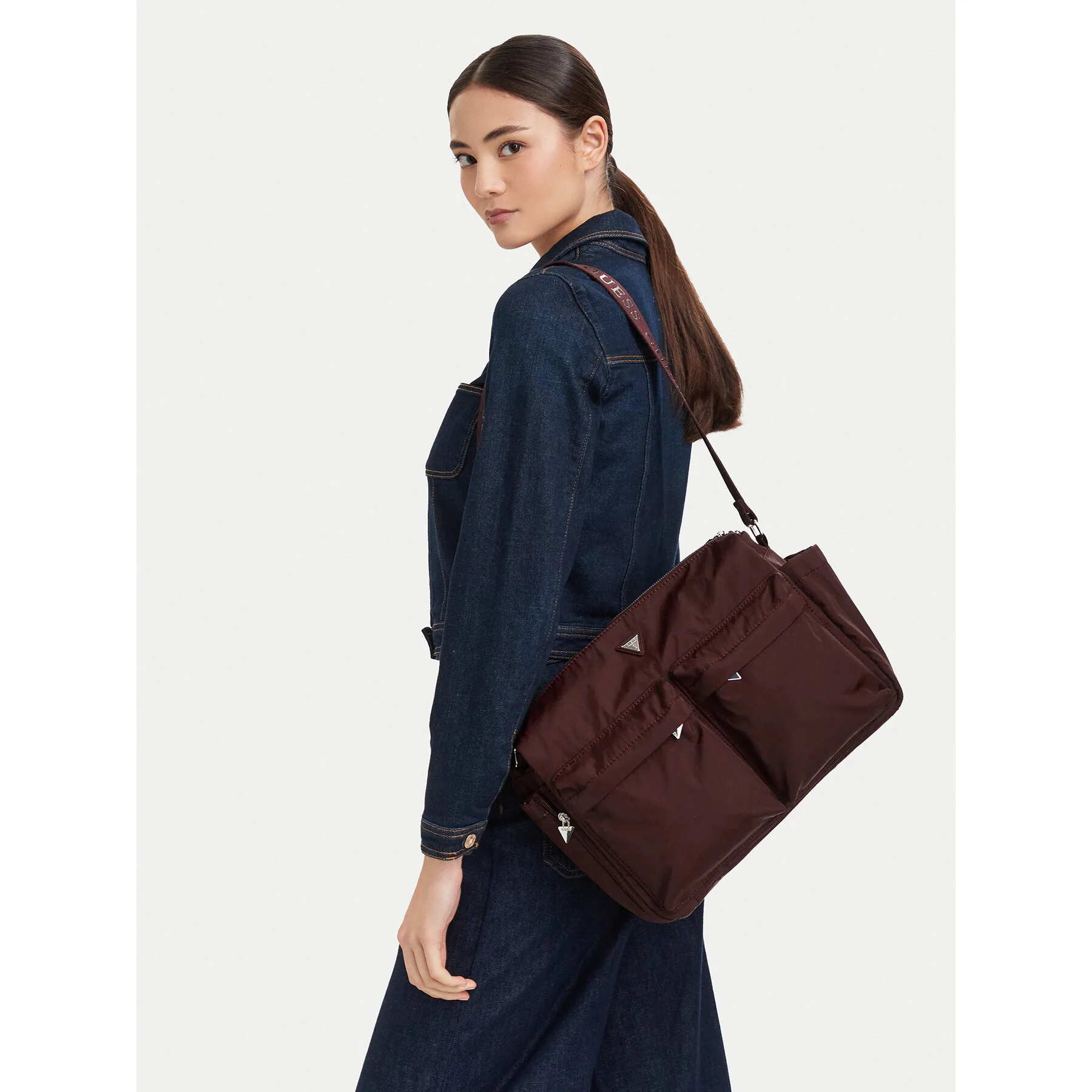 Дамска чанта Guess J6YZ12 W2530 Бордо – Класически дамски чанти