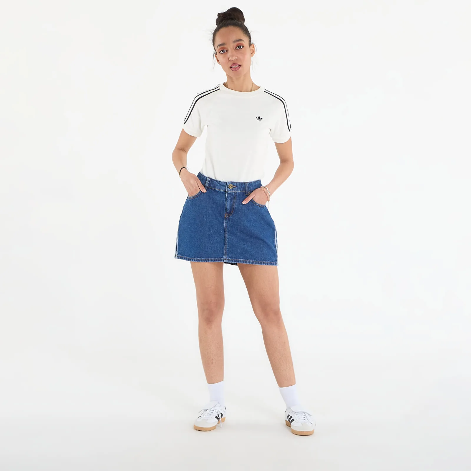 Дамска пола adidas Originals 3 Stripes Denim синя – Medium Vintage Denim – Дамски миди поли