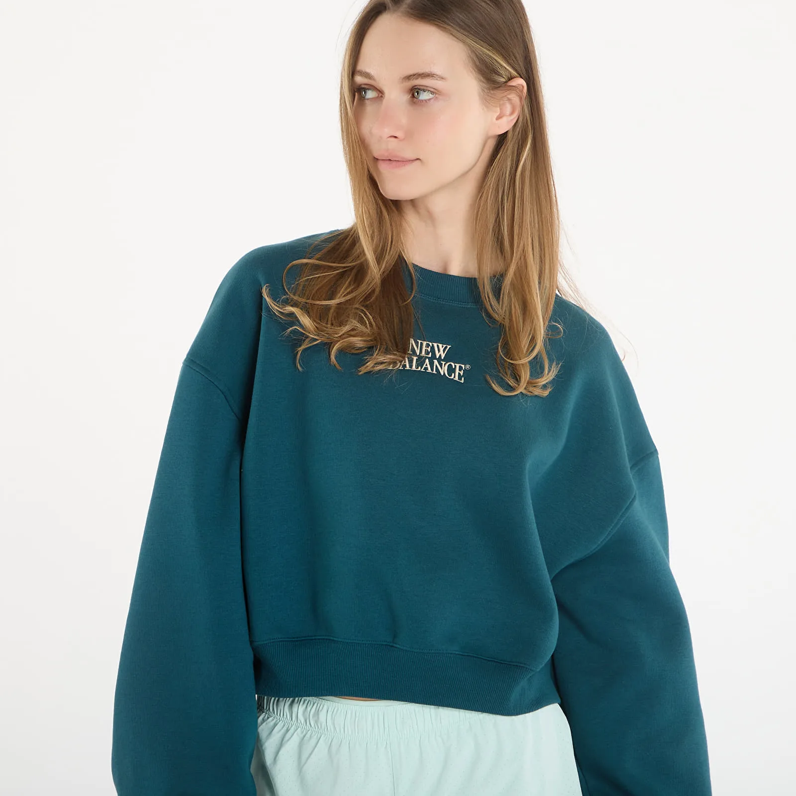 Дамски полар New Balance Linear Heritage зелен – Medusa Green – Дамски полари