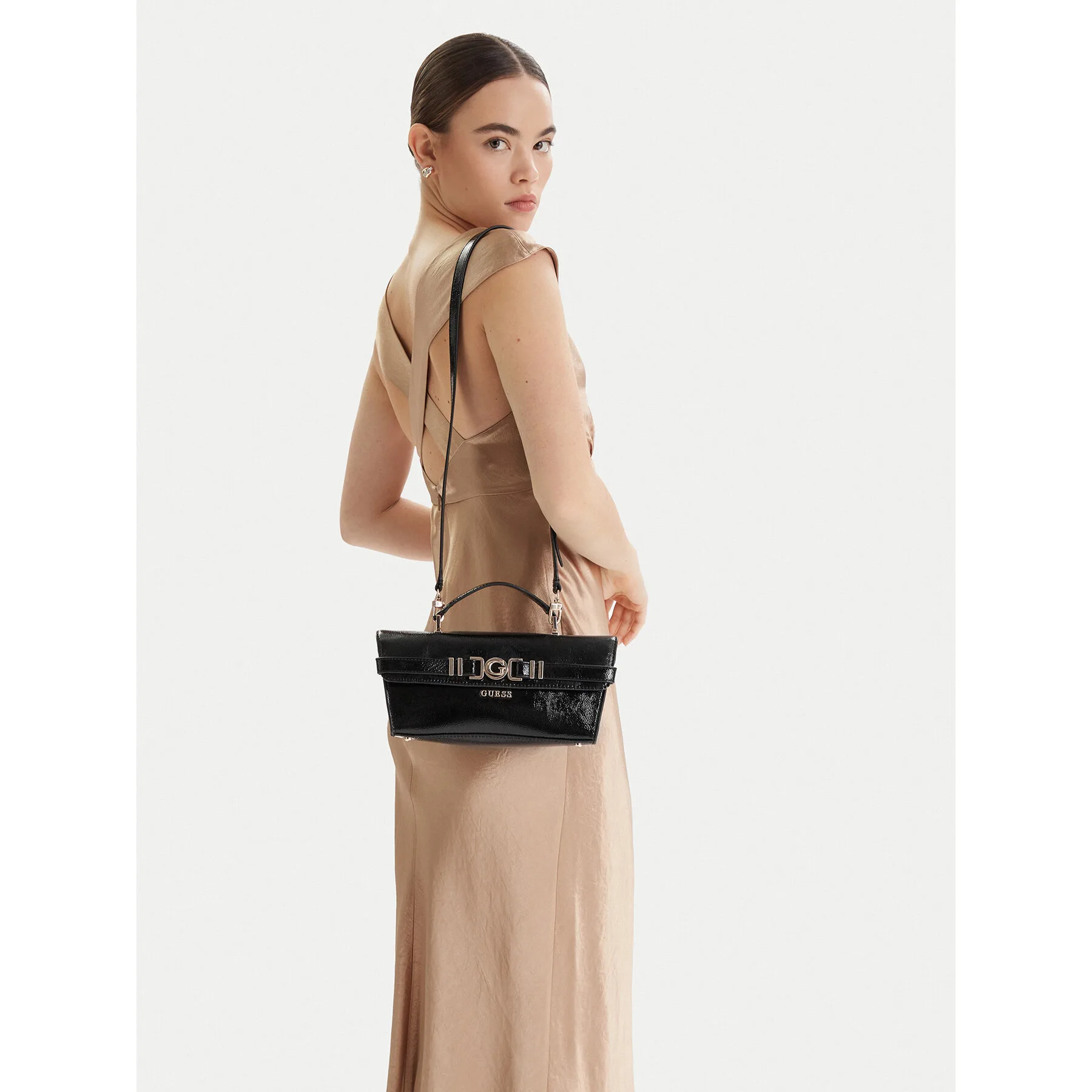 Дамска чанта Guess Cirene HWTG96 68200 черна – Черен – Дамски чанти тип куфарче