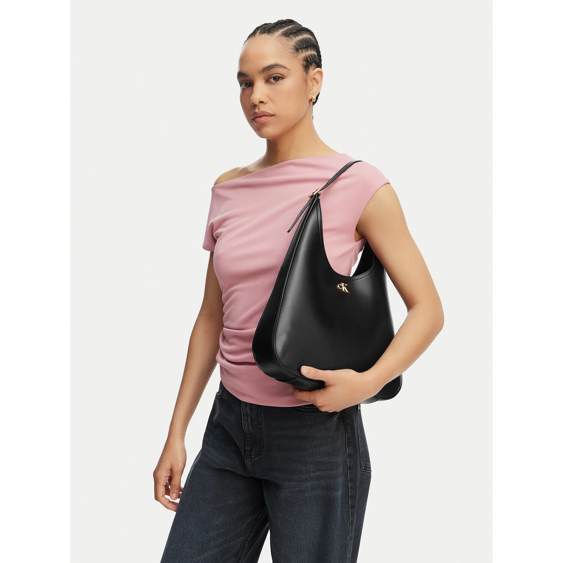 Дамска чанта Calvin Klein Ck Medium Shoulder Bag LV04F3522G Черен – Crossbody чанти