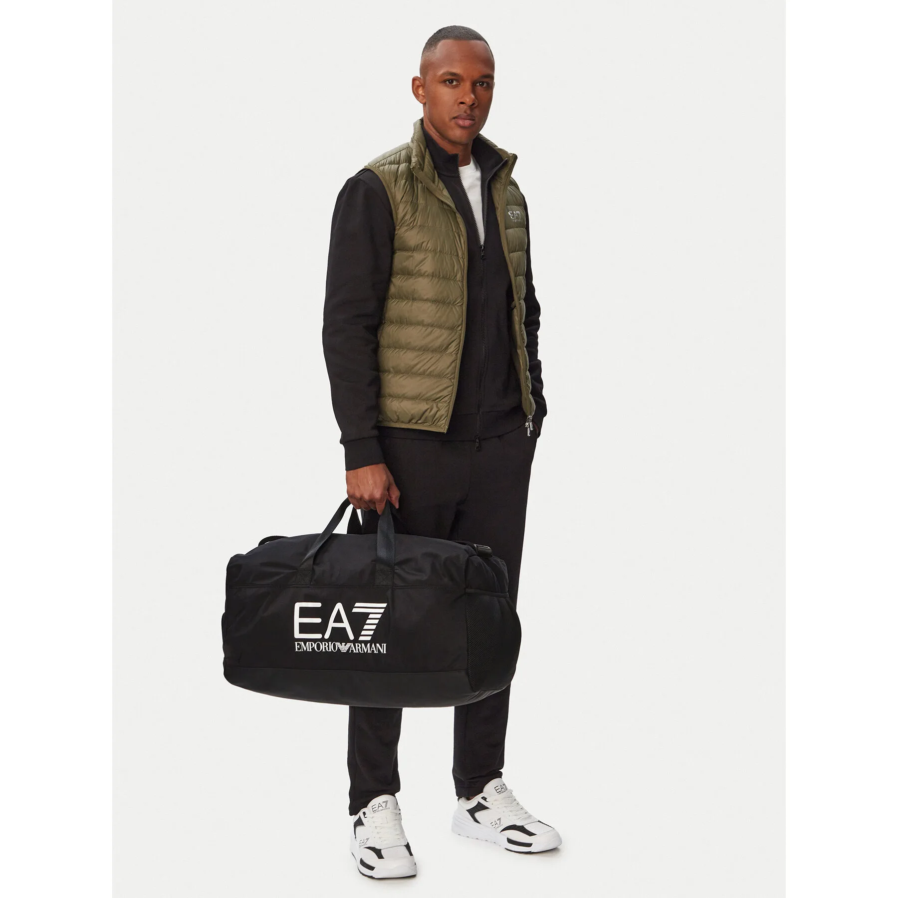 Спортен сак EA7 Emporio Armani 7X000764 AF29356 UC001 черен – Спортни чанти и сакове