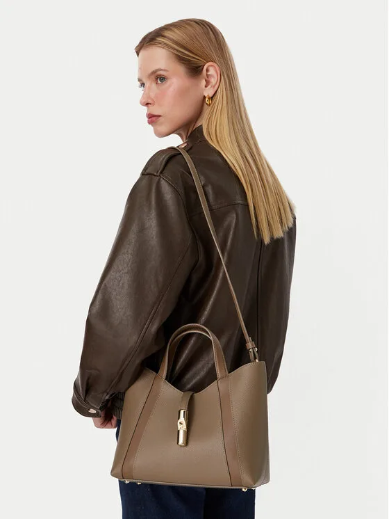 Furla Дамска чанта Goccia S WB01789 BX3353 CN 4903S Бежов – Чанти