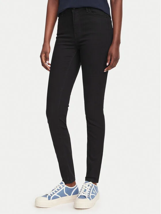Дамски дънки Guess W6YA46 D1540 черни – Черен – Дамски skinny дънки