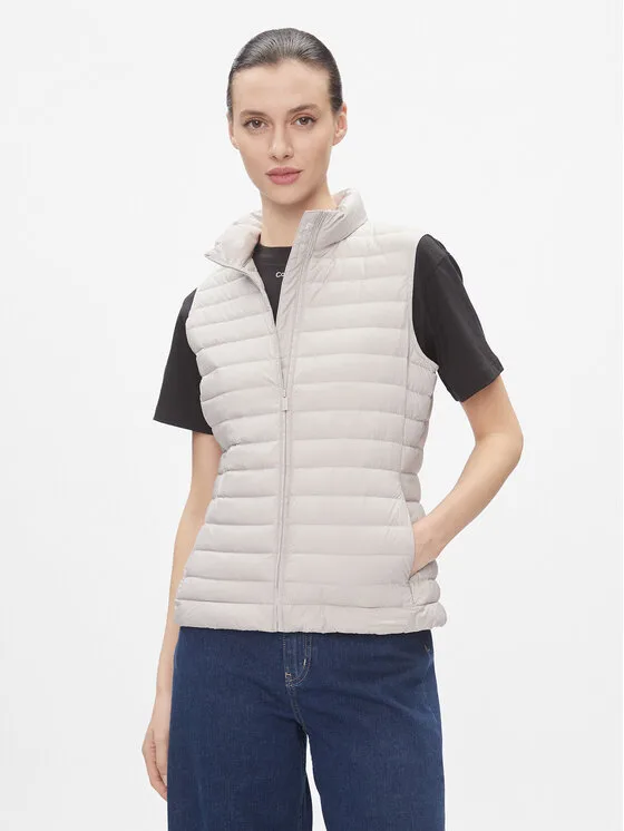 Calvin Klein Жилетка за костюм Packable Super Lw Padded Vest K20K206325 Бежов Slim Fit – Дамски елеци