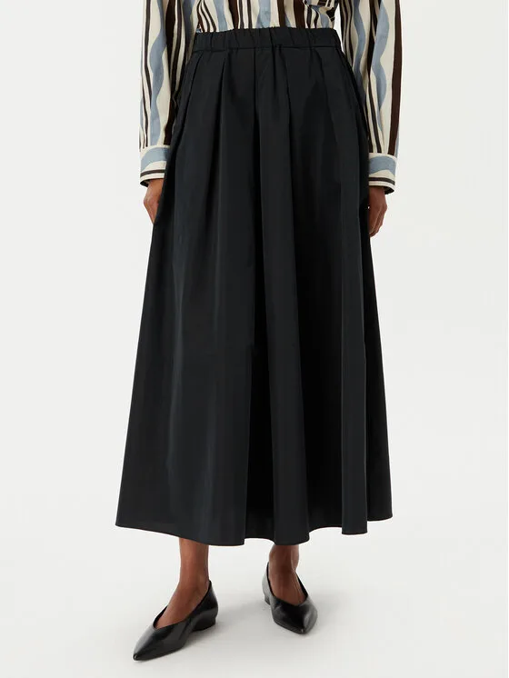 Weekend Max Mara Пола тип трапец Curvato 2615101051 Черен Regular Fit – Дамски поли тип трапец