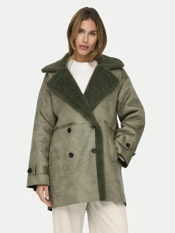 ONLY Кожух Ylva 15322402 Зелен Regular Fit – Дамски кожуси
