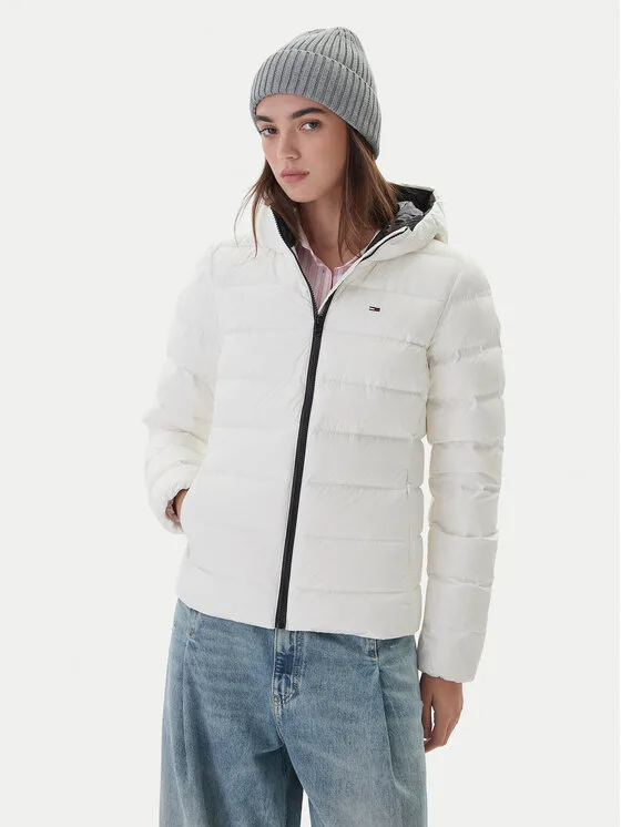 Tommy Jeans Пухено яке DW0DW21617 Бял Regular Fit – Дамски пухени якета