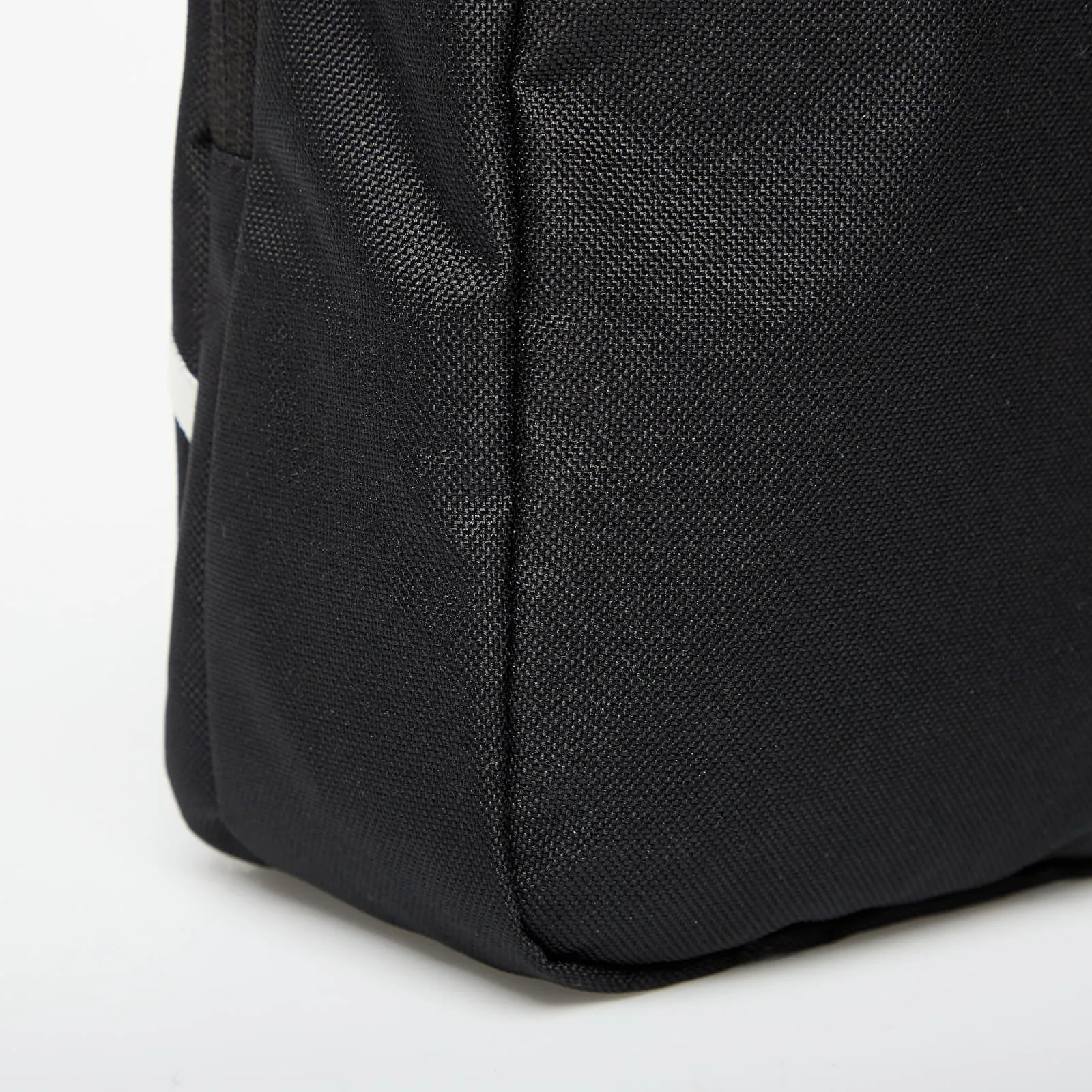 Чанта Nike Heritage Total 90 Crossbody Bag (4L) Black/ Black/ Gym Red 4 l – Black|Gym Red – Crossbody чанти