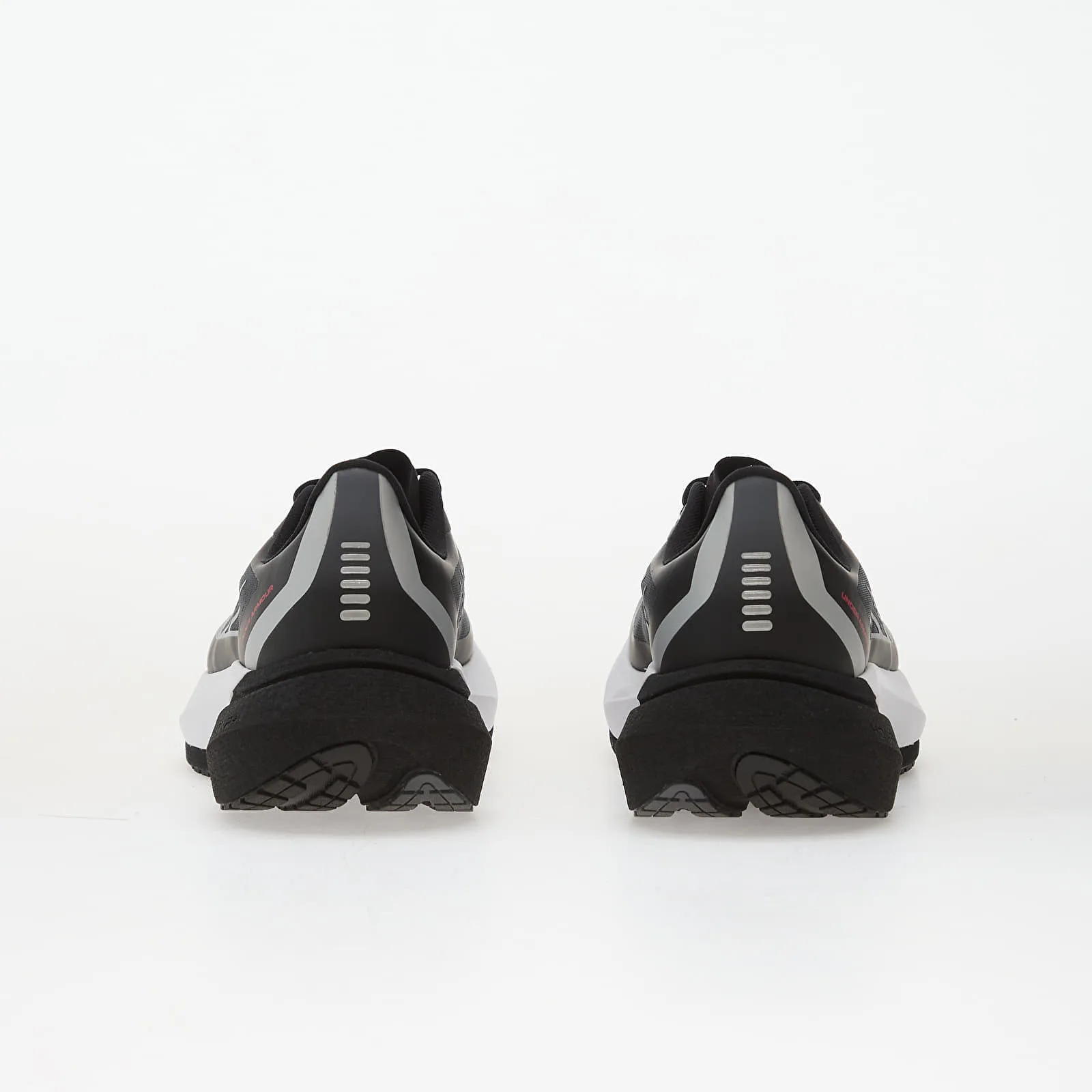 Мъжки маратонки Under Armour Velociti Distance черни – Black – Мъжки ниски маратонки