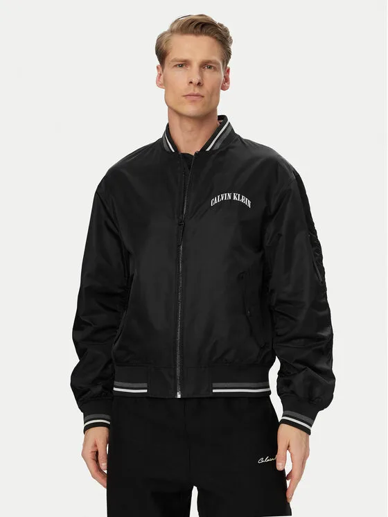 Calvin Klein Jeans Яке бомбър LV04RF510G Черен Regular Fit – Мъжки бомбър якета