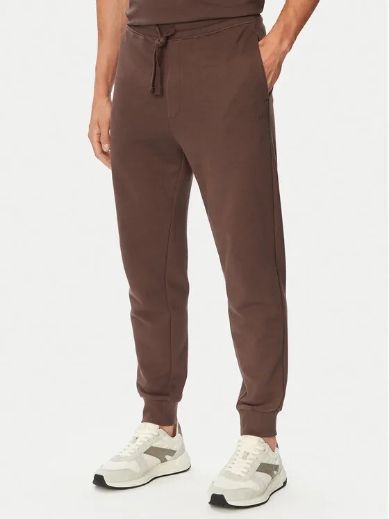 HUGO Долнище анцуг Dayote232 50489617 Кафяв Regular Fit – Мъжки спортни панталони