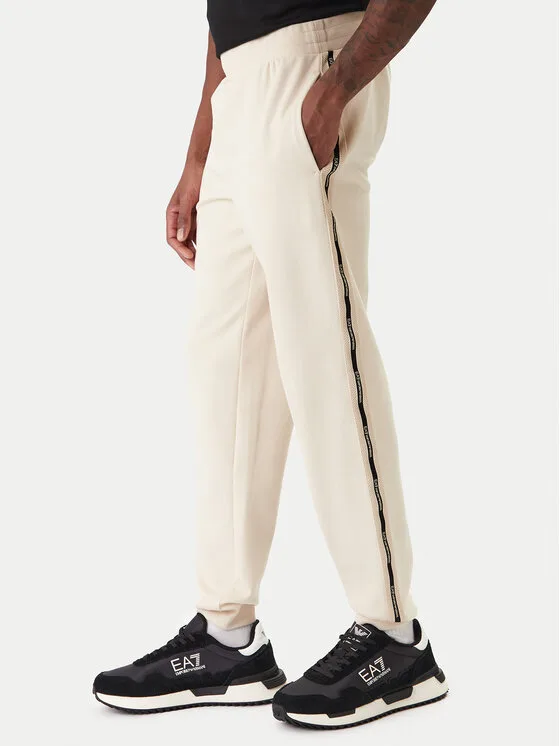 Мъжки спортен панталон EA7 Emporio Armani 7M001482 AF12660 U1088 бежов – Мъжки спортни панталони