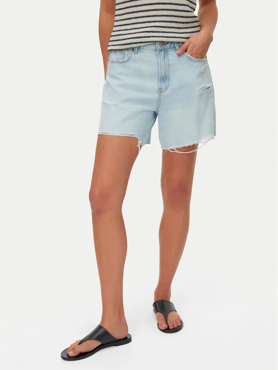 Vero Moda Дънкови шорти Donna 10342100 Светлосин Regular Fit – Дамски дънкови шорти