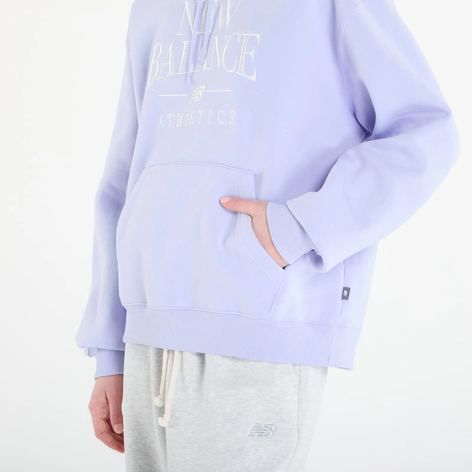 Суитшърт New Balance Linear Heritage Fleece Hoodie Daybreak M – Дамски худита