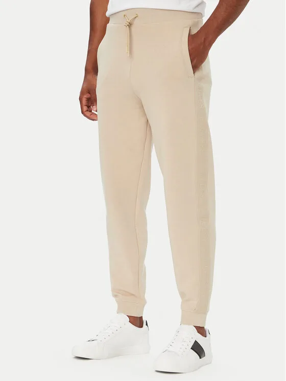 Guess Долнище анцуг Z6YB13 K4965 Бежов Regular Fit – Мъжки текстилни панталони
