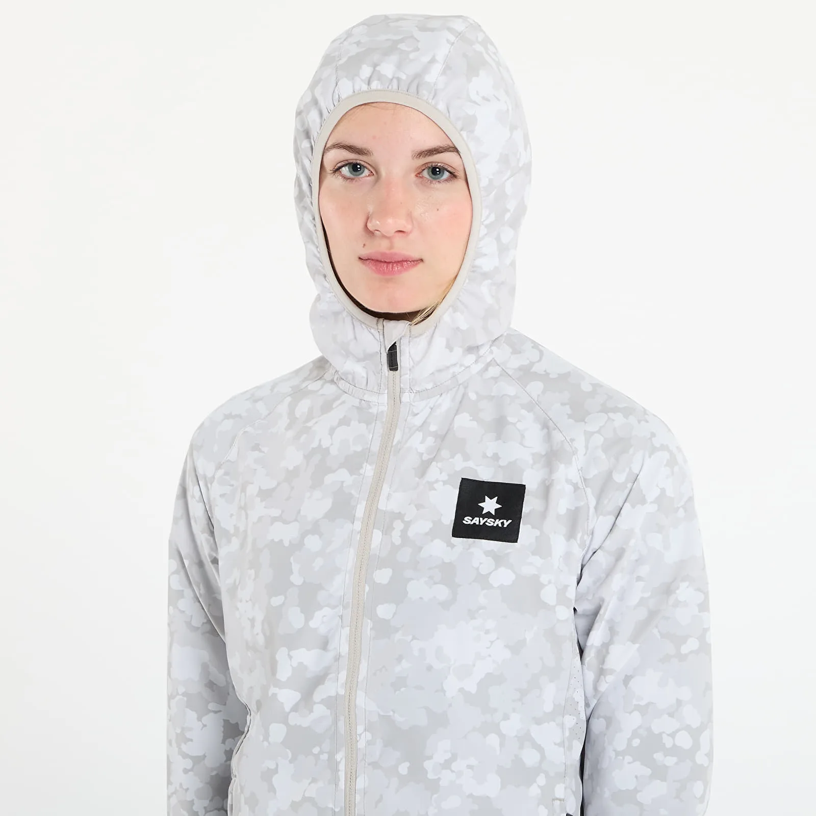 Дамско яке SAYSKY Camo Pace бежово – Sand AOP – Дамски преходни якета