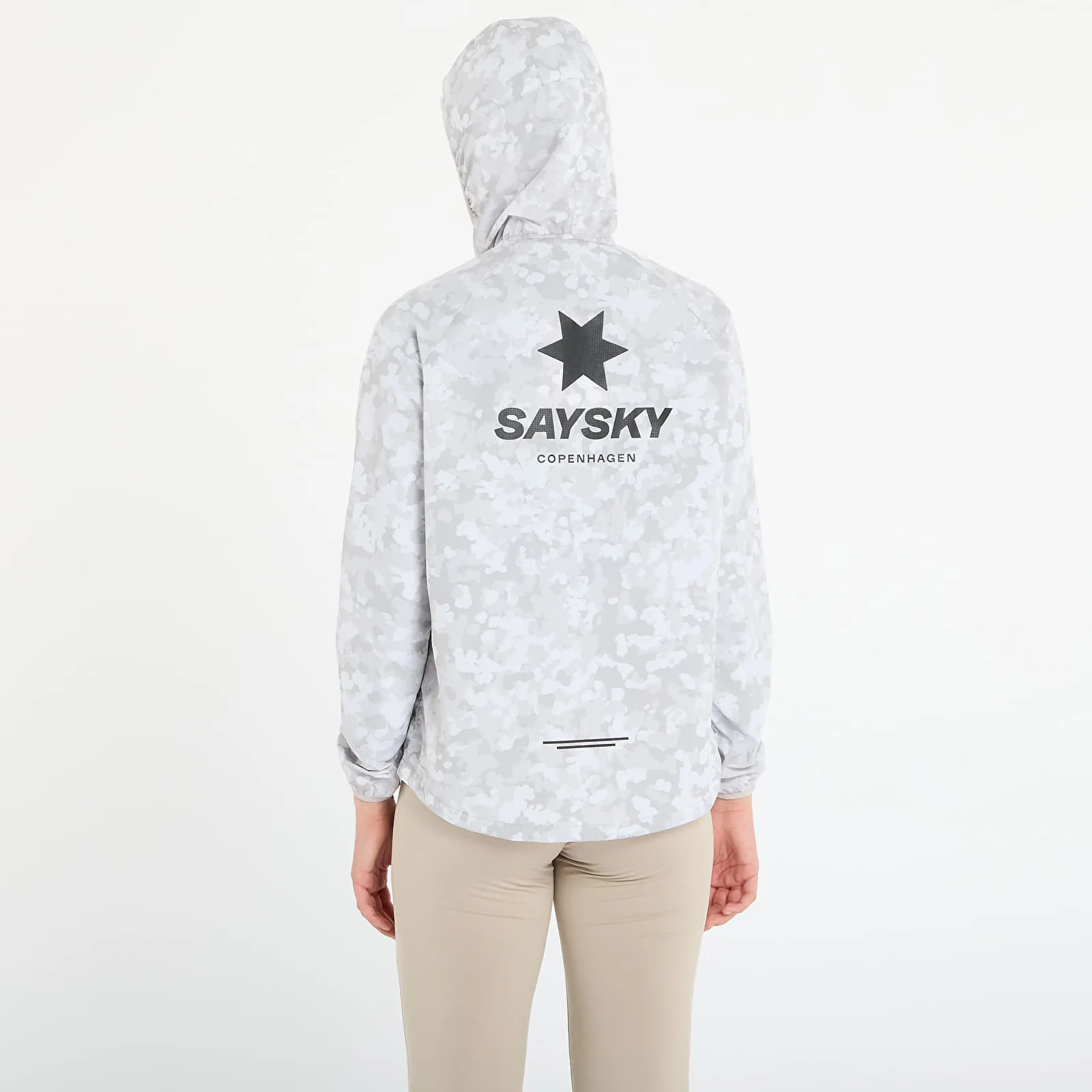 Дамско яке SAYSKY Camo Pace бежово – Sand AOP – Дамски преходни якета