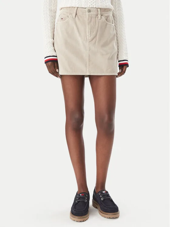 Tommy Jeans Мини пола DW0DW23388 Бежов Regular Fit – Дамски мини поли