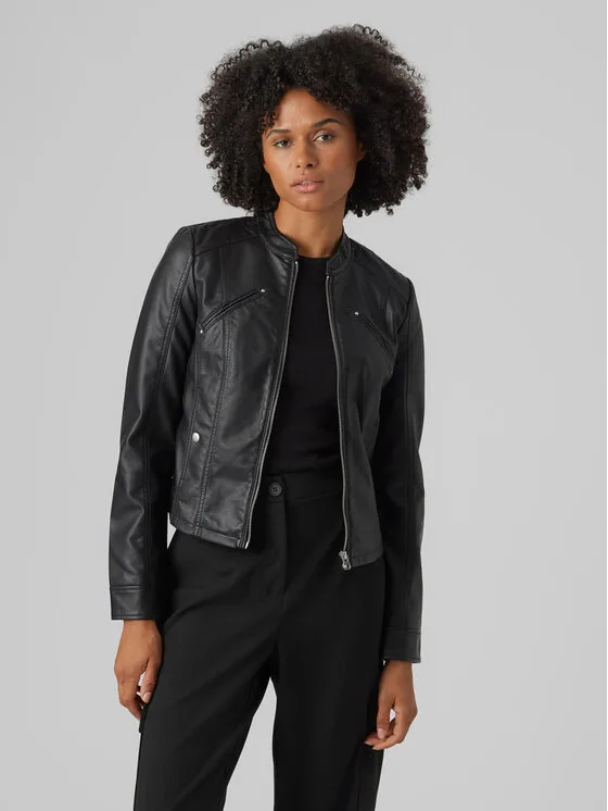 Vero Moda Яке от имитация на кожа Favodona 10288555 Черен Regular Fit – Дамски кожени якета