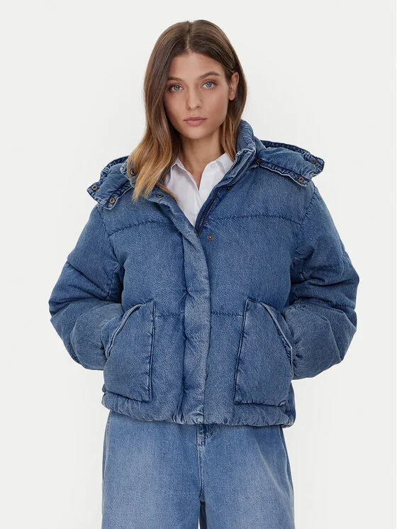 Levi's® Пухено яке Western Bubble 003MD-0000 Син Relaxed Fit – Дамски пухени якета