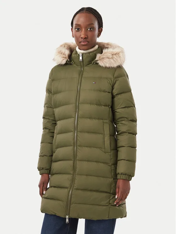 Дамско пухено яке Tommy Jeans Essential тъмнозелено – Дамски пухени якета