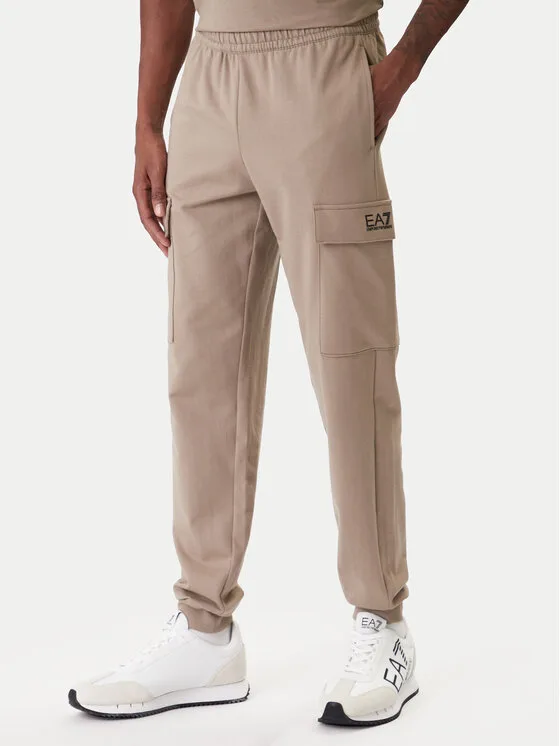 EA7 Emporio Armani Долнище анцуг 8NPP67 PJVRZ U6167 Бежов Regular Fit – Мъжки спортни панталони
