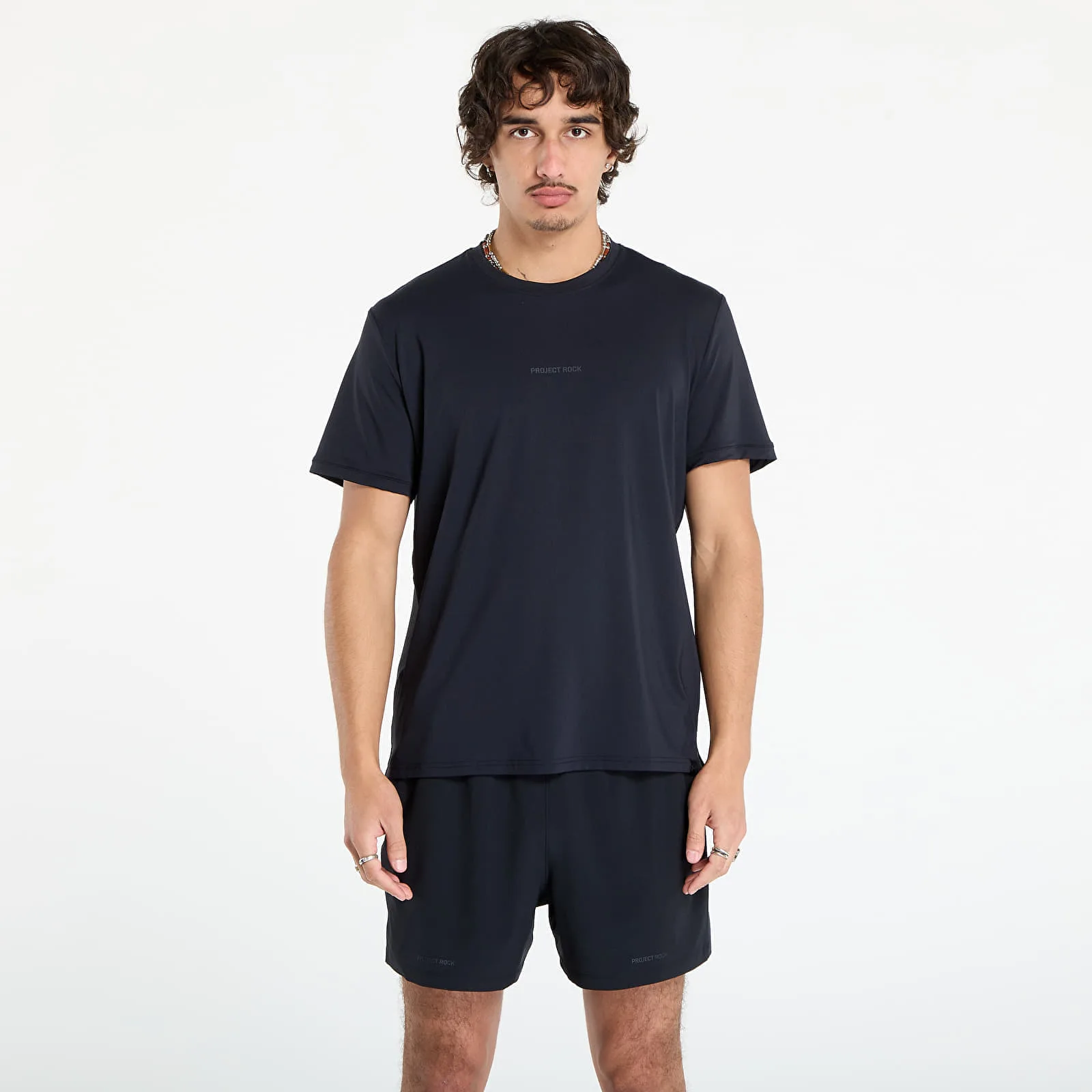 Мъжка тениска Under Armour Project Rock Iso Chill черна – Black – Мъжки тениски с къс ръкав