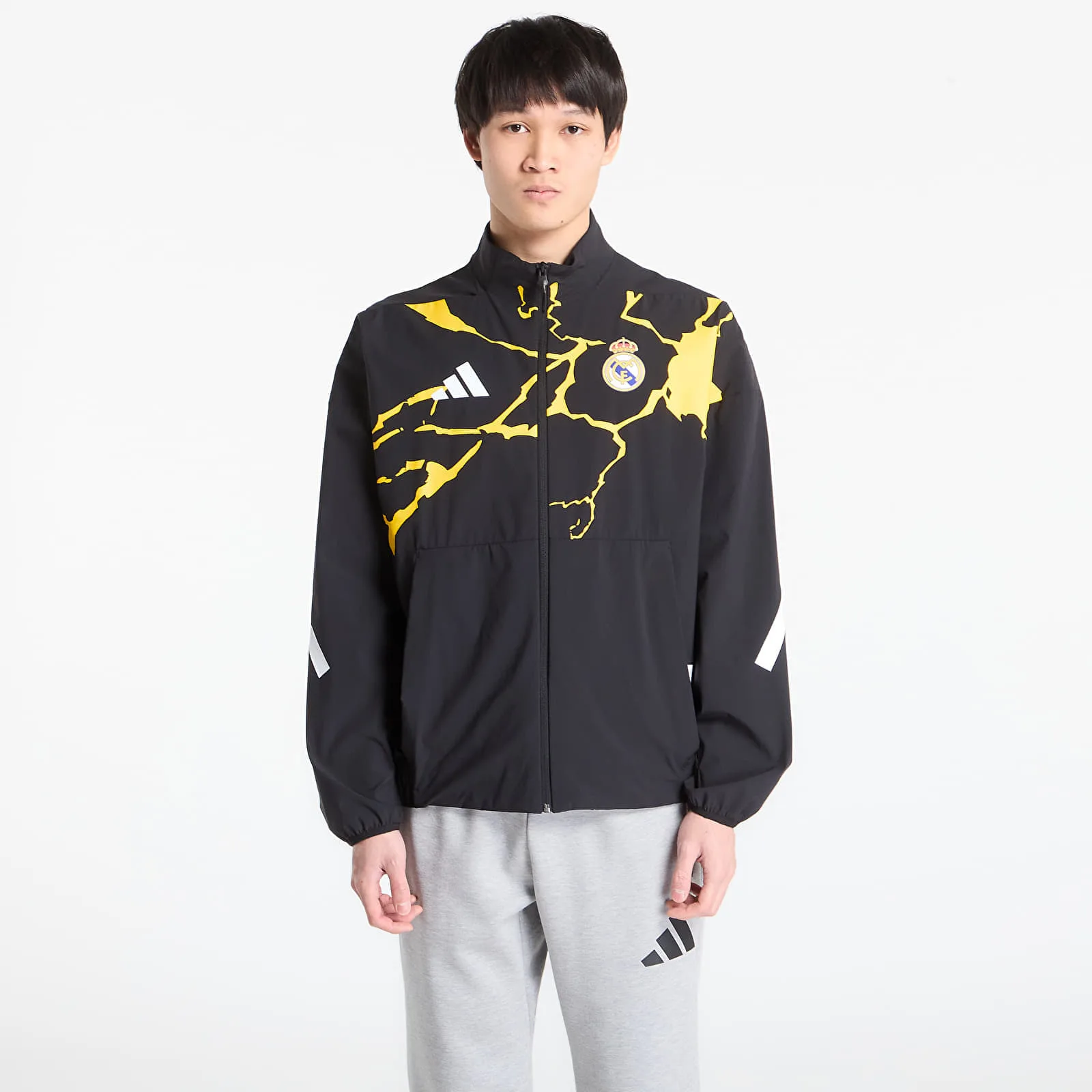 Мъжки суитшърт adidas Originals Real Madrid Avengers Z.N.E. Anthem черен – Black – Мъжки суитшърти без цип