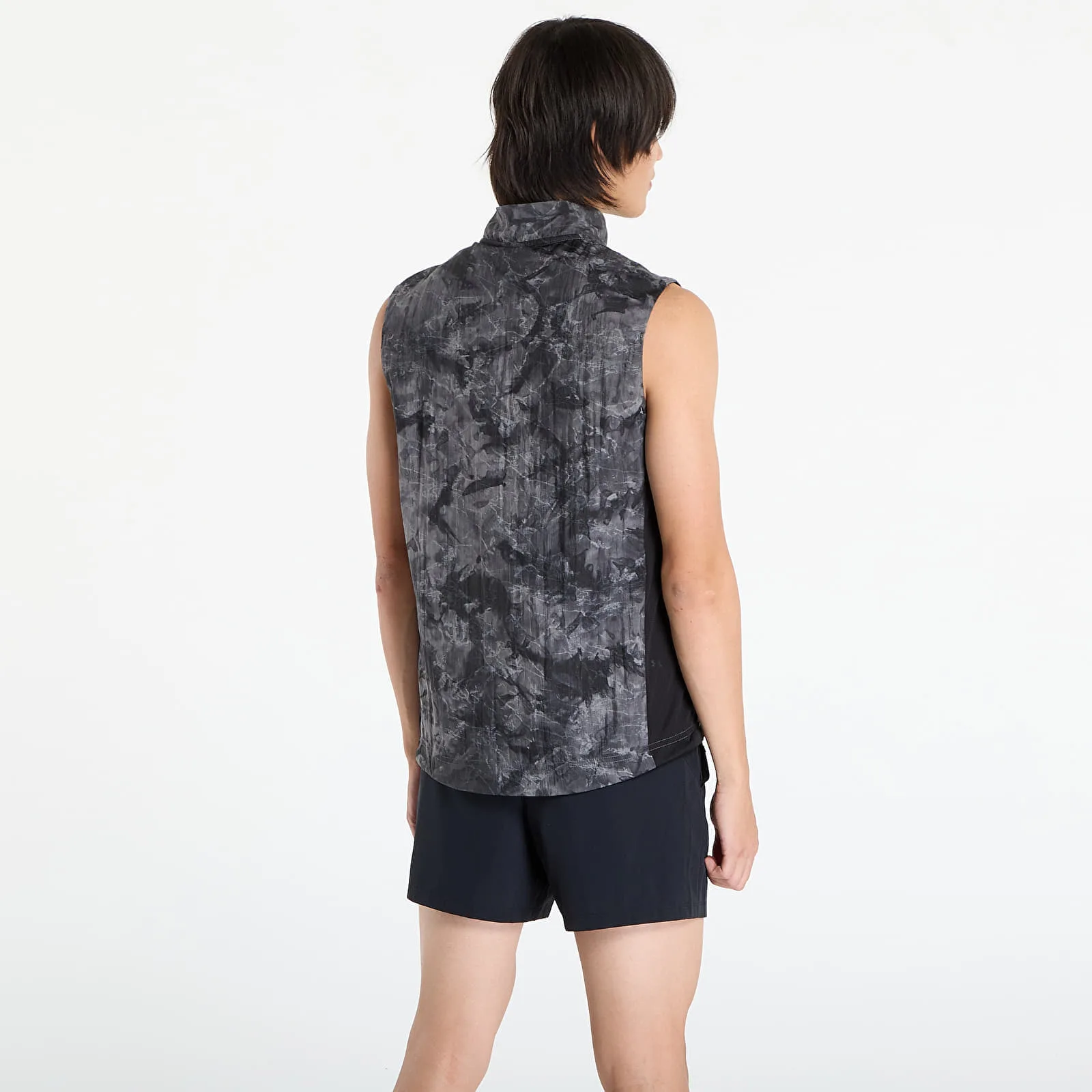 Елек adidas Own The Run Spray Dye Vest Grey Four S – Мъжки елеци