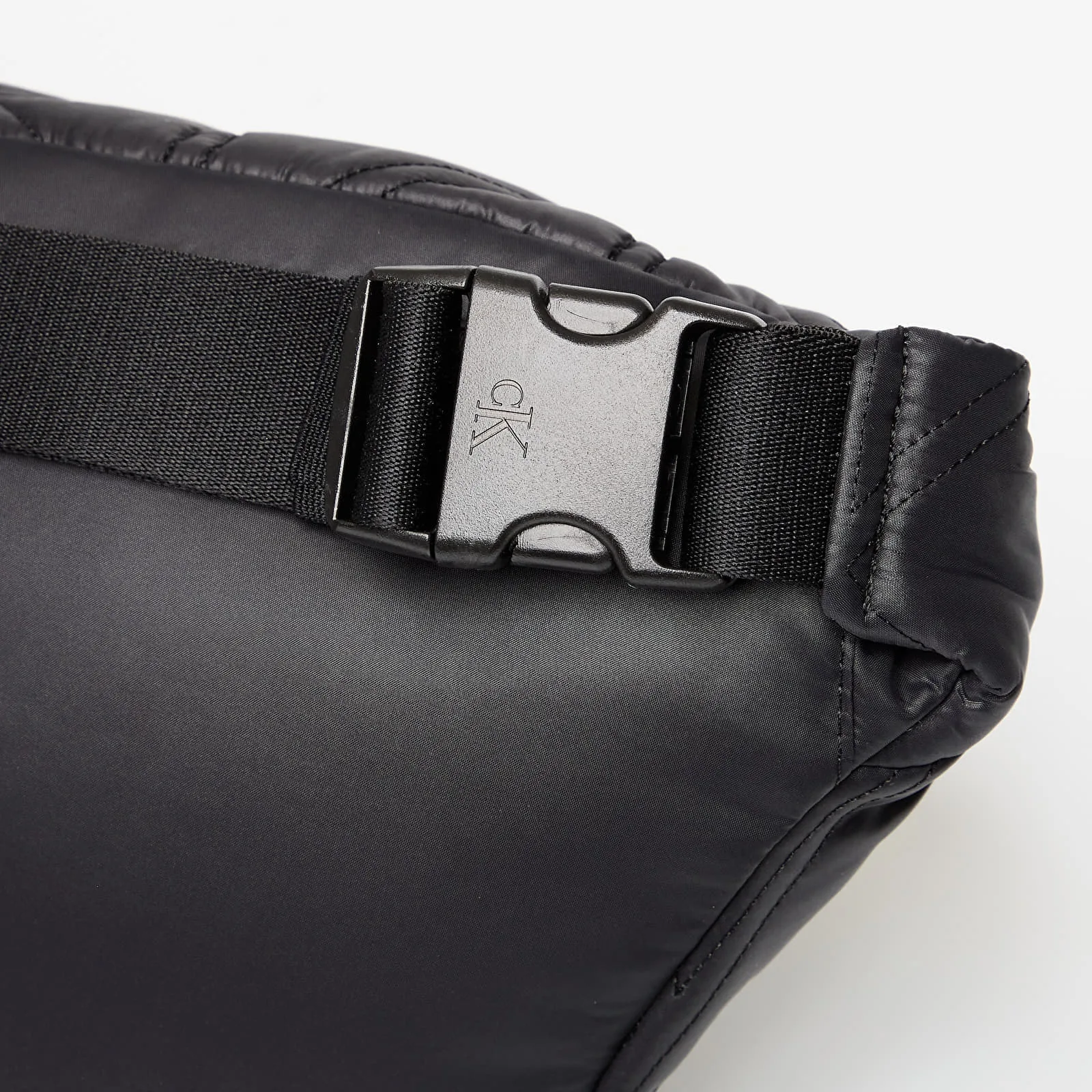 Мъжка чанта за през рамо Calvin Klein Puffer Sling черна – Black – Crossbody чанти