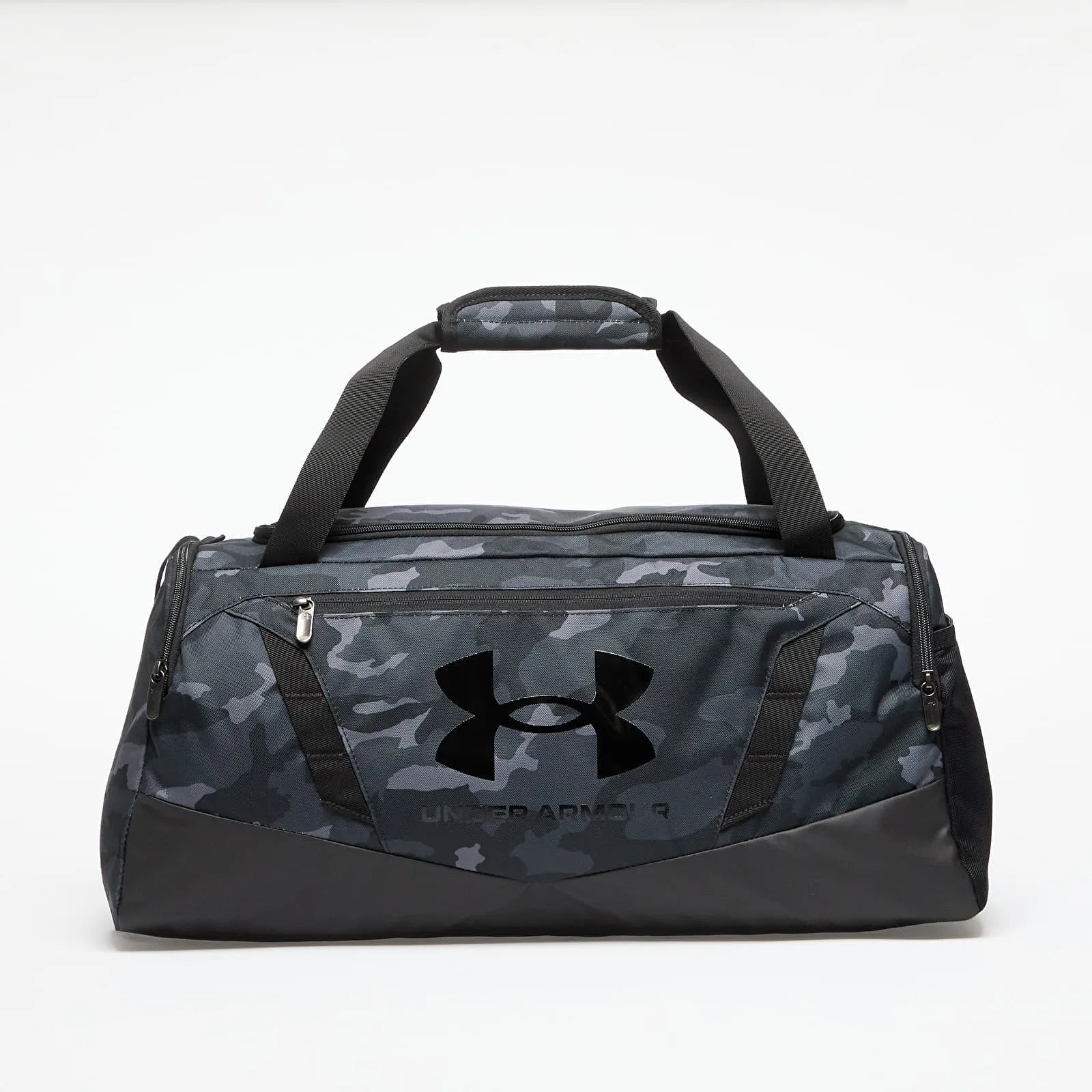 Спортен сак Under Armour Undeniable 5.0 черен – Black – Спортни чанти и сакове