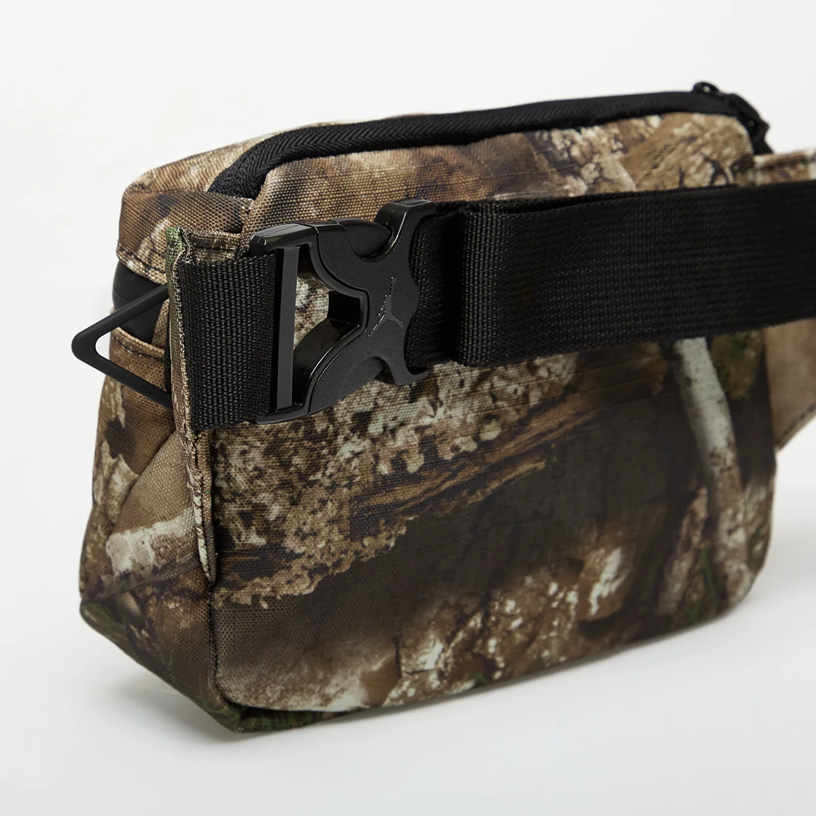 Чантичка за кръста Jordan Jam Franchise Crossbody Black/ Multi Universal – Black|Multi – Чанти за кръста