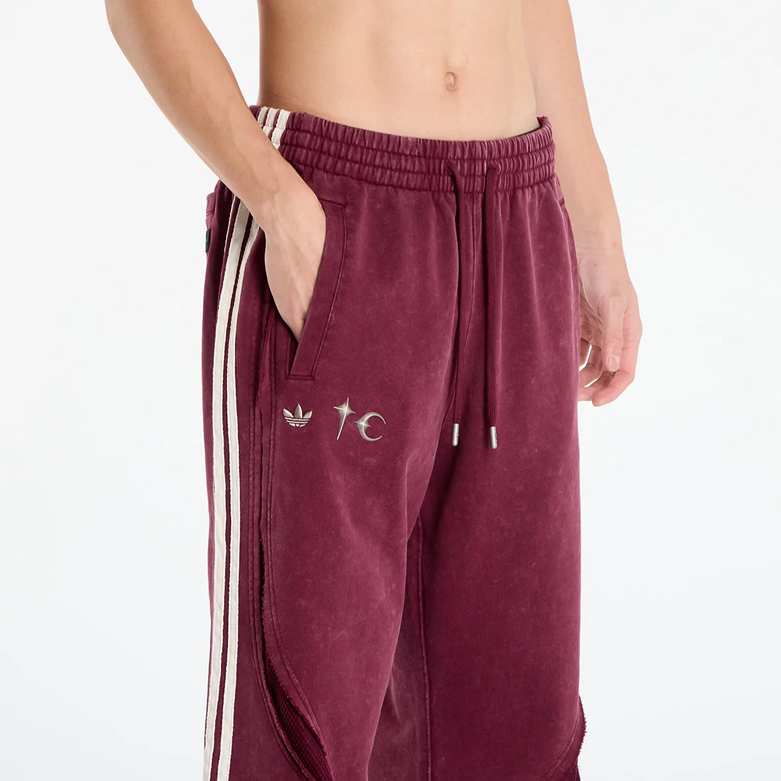 Мъжки суитшърт adidas Originals x Thug Club Teamgeist Joggers бордо – Maroon|Silver Met. – Мъжки суитшърти без цип
