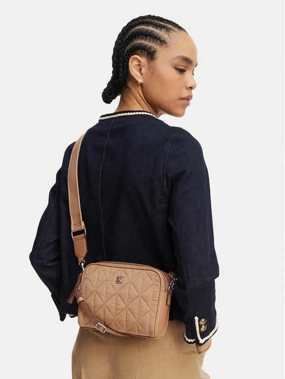 Дамска чанта за през рамо Calvin Klein Emblem Aop Jacquard Bucket бежова – Crossbody чанти