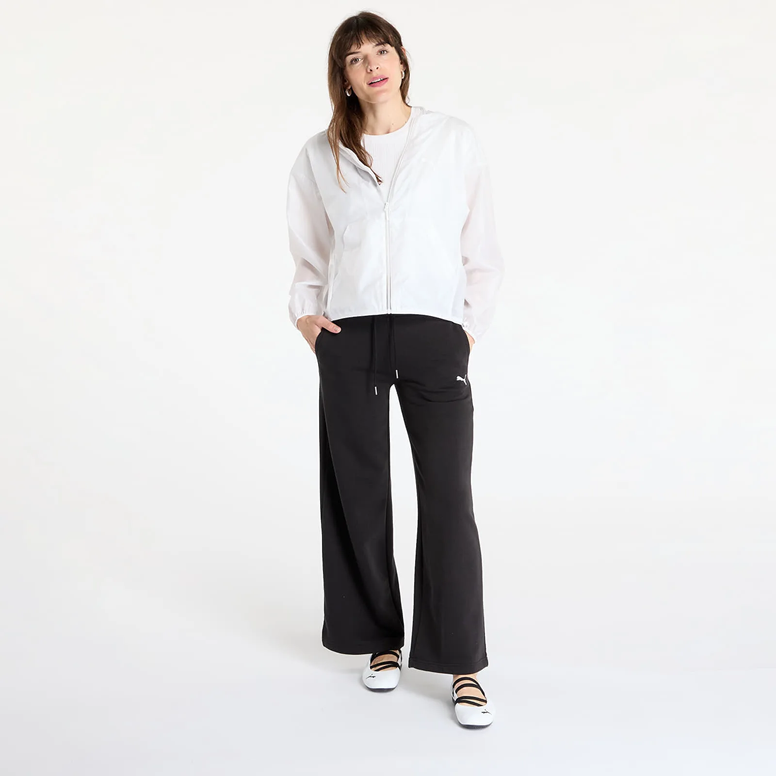 Яке Puma Wardrobe Essentials Oversized UV Wind Jacket PUMA White XS – Дамски якета и палта
